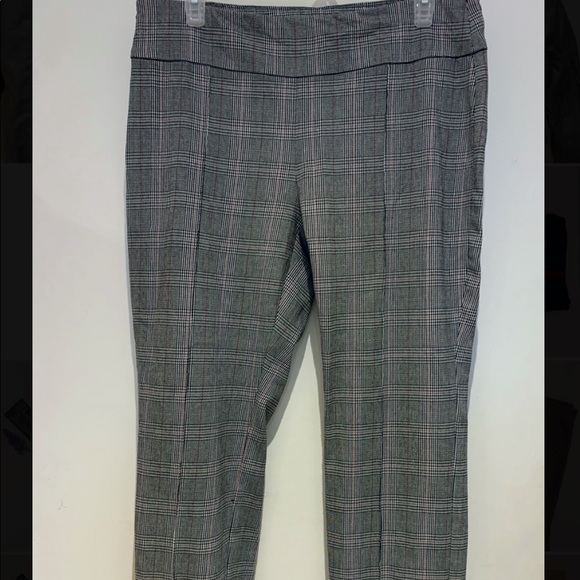 LORD&TAYLOR Plaid Pull on Style Leggings - Picture 3 of 3